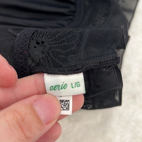 Aerie size L wireless bralette black lace with ruffle detail racerback pull on - Picture 10 of 12